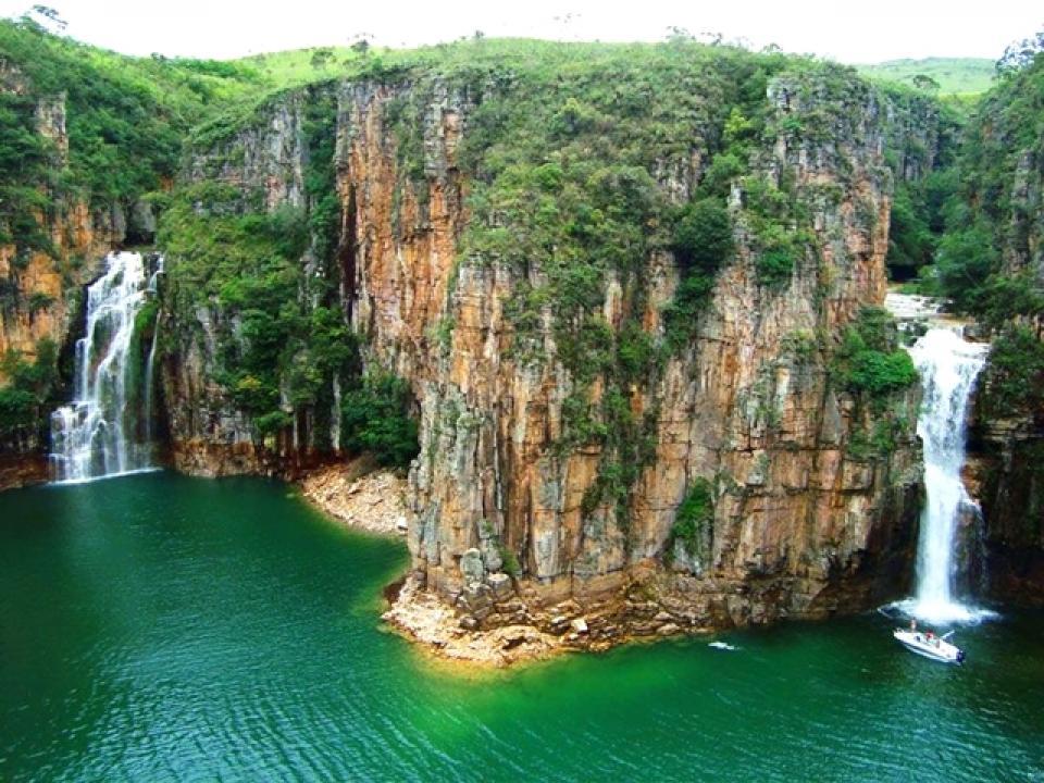 Canyons do Lago de Furnas