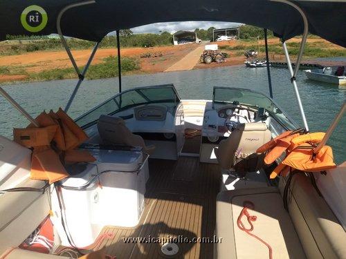 Lancha para Alugar em Escarpas do Lago - Tempest 24 pés