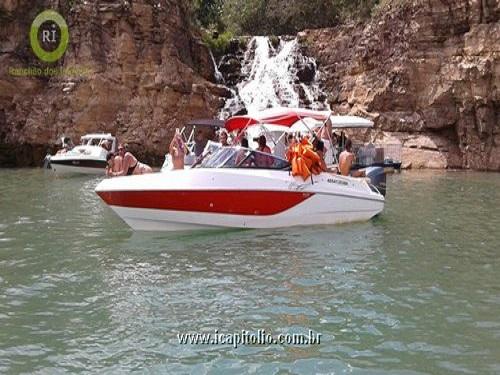 Lancha para Alugar em Escarpas do Lago - Ventura 23 pés