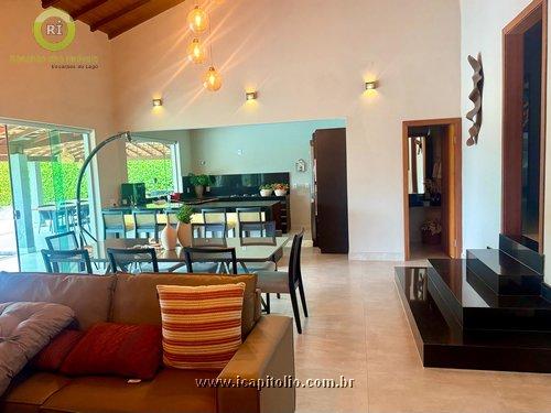 Casa para Alugar em Escarpas do Lago