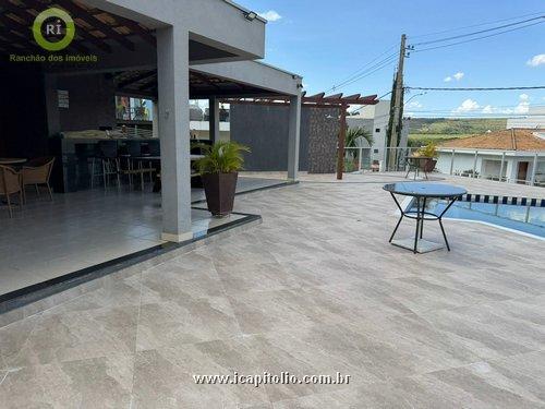 Casa para Alugar em Escarpas do Lago