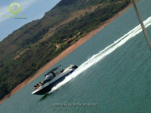 Lancha para Alugar em Escarpas do Lago - Ventura 23 pés