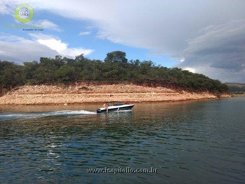 Lancha para Alugar em Escarpas do Lago - Ventura 23 pés