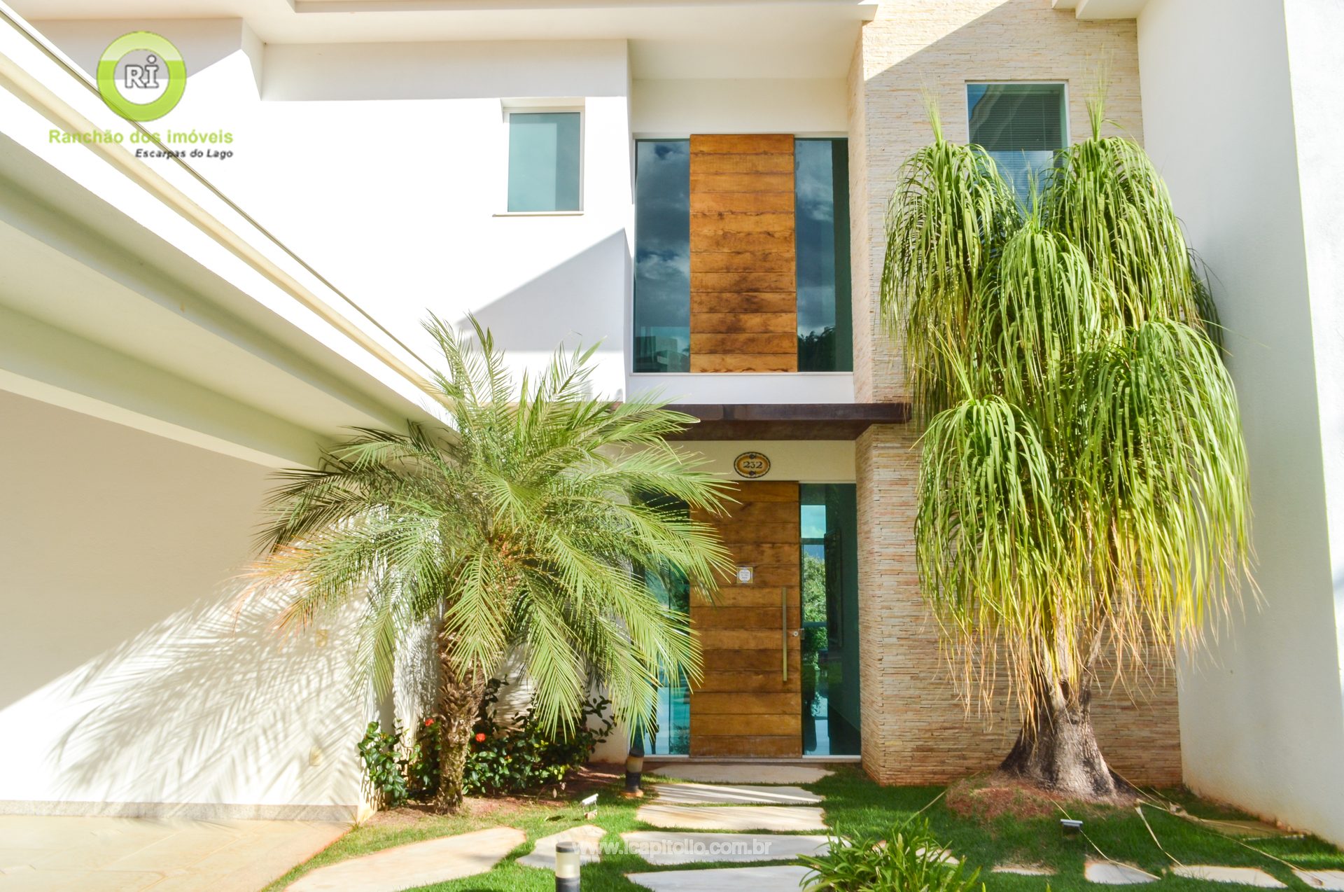 Marina House for Sale in Escarpas do Lago - Foto 4
