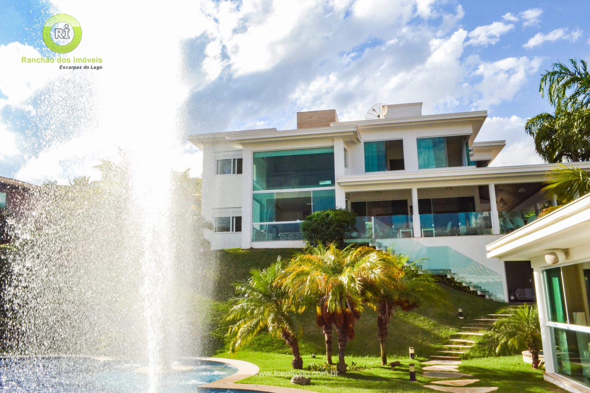 Marina House for Sale in Escarpas do Lago - Foto 9