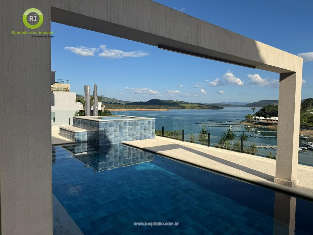 House for Sale in Escarpas do Lago