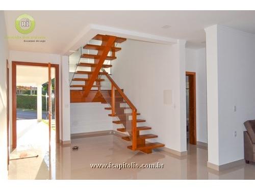 Casa para Alugar em Escarpas do Lago