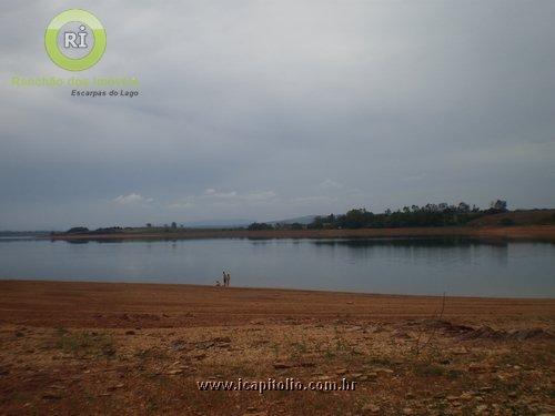 Área para Loteamento para Vender em Lago de Furnas