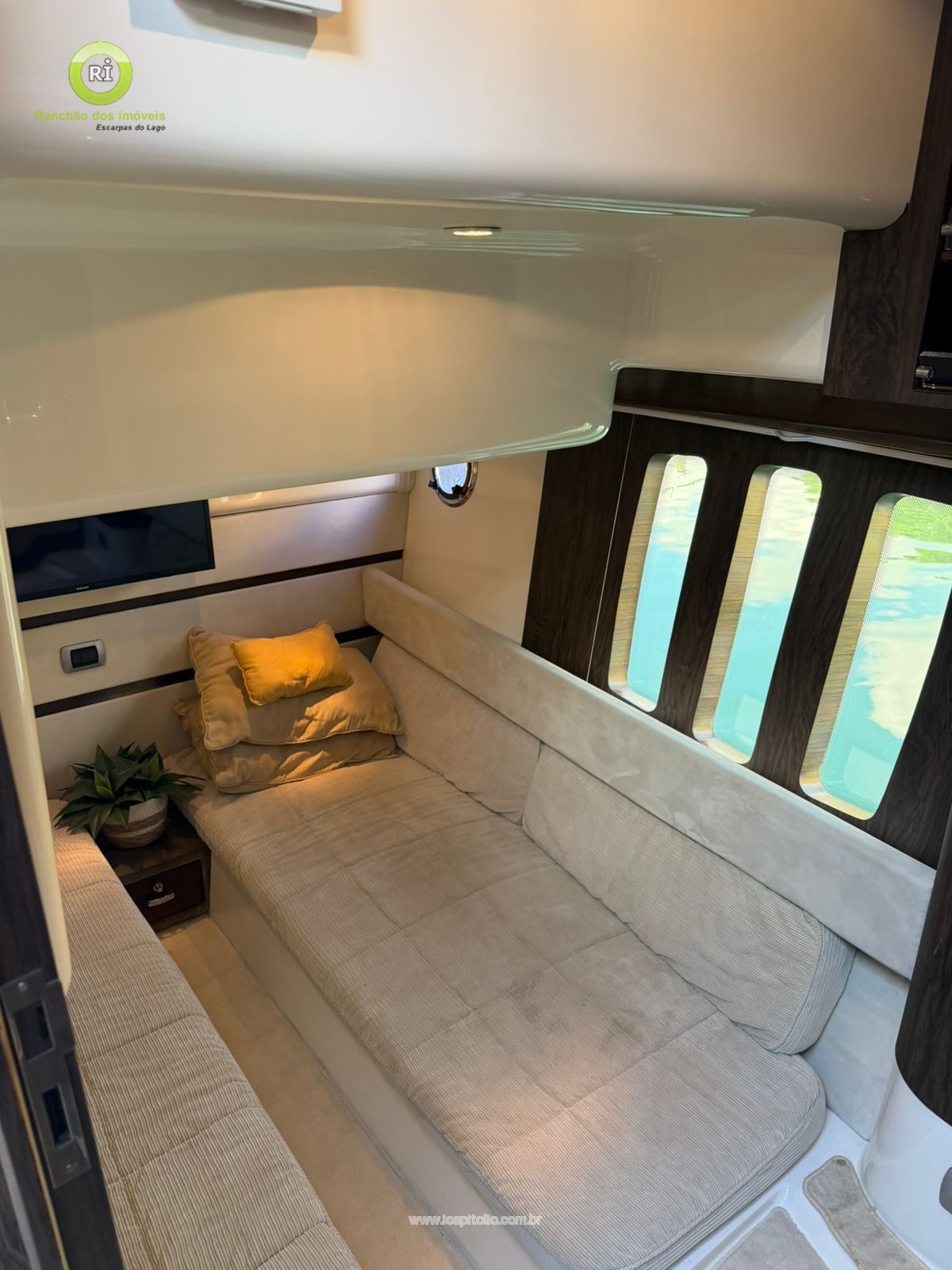 Boat for Rent in Escarpas do Lago - Foto 7