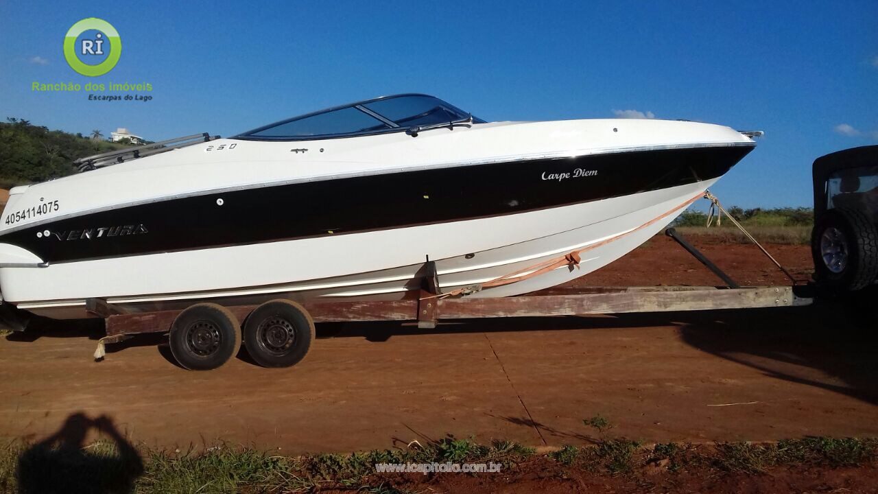 Lancha Ventura de 25 pies en Alquiler en Escarpas do Lago - Foto principal